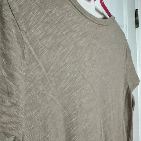 Black  Bow T-Shirt V-Neck Greyish Brown Size Large - Picture 12 of 16